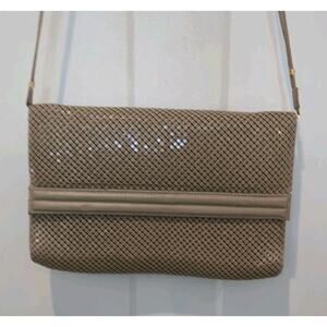 Vintage Whiting and Davis Beige Chainmail Mesh Shoulder, Crossbody, Clutch Purse
